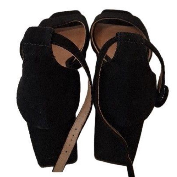 Worn once, Bernardo, size 8, Black Block High Heels, COZY! - Picture 7 of 13